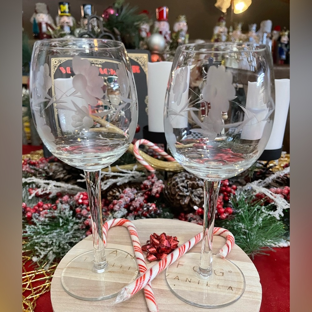 Princess House wine glasses, in excellent condition
